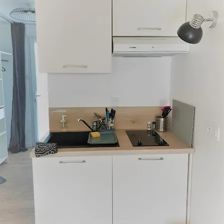 Studiocaroline44, Entre La Et La Mer, Parking, Wifi, Terrasse Privé, Cuisine, Moins De 15min Aéroport Pensión 3*