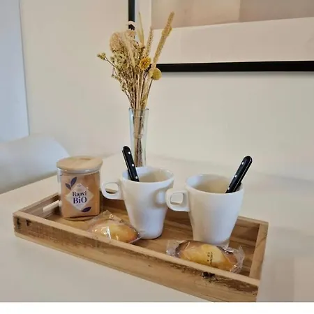 Studiocaroline44, Entre La Et La Mer, Parking, Wifi, Terrasse Privé, Cuisine, Moins De 15min Aéroport 3*