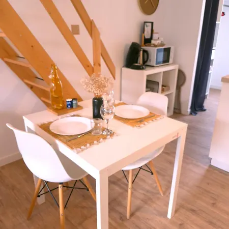 Studiocaroline44, Entre La Et La Mer, Parking, Wifi, Terrasse Privé, Cuisine, Moins De 15min Aéroport 3* Bouaye